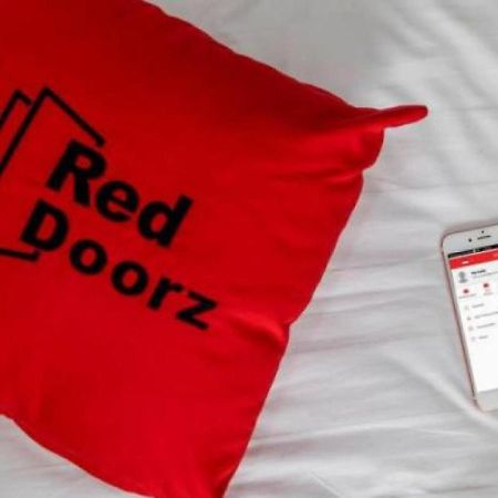 Reddoorz Plus Near Unimed Medan Exterior photo