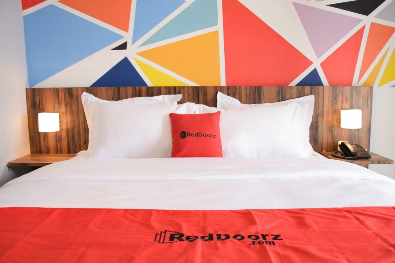 Reddoorz Plus Near Unimed Medan Exterior photo
